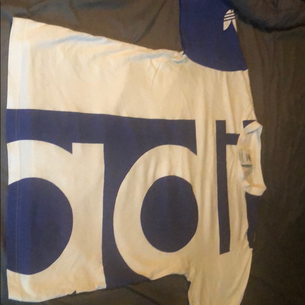 Adidas T-shirt Big letters